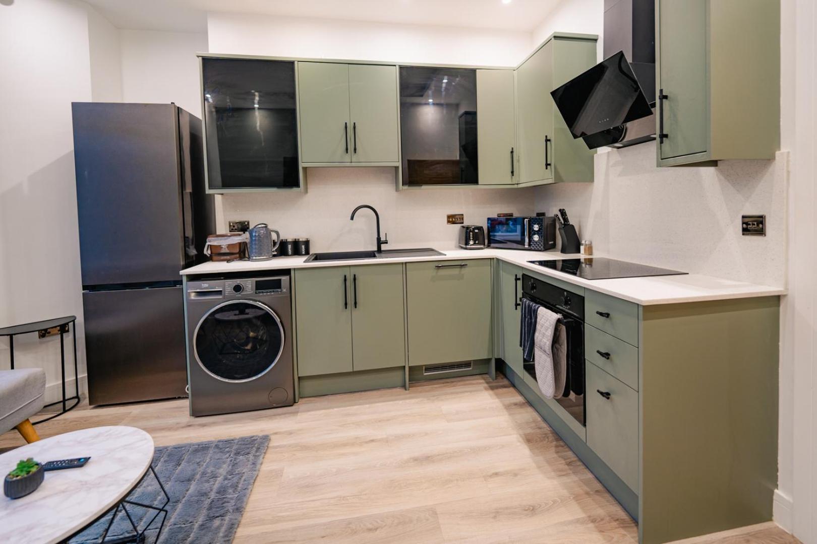 Luxury Apartments In Cardiff City Centre Exterior photo