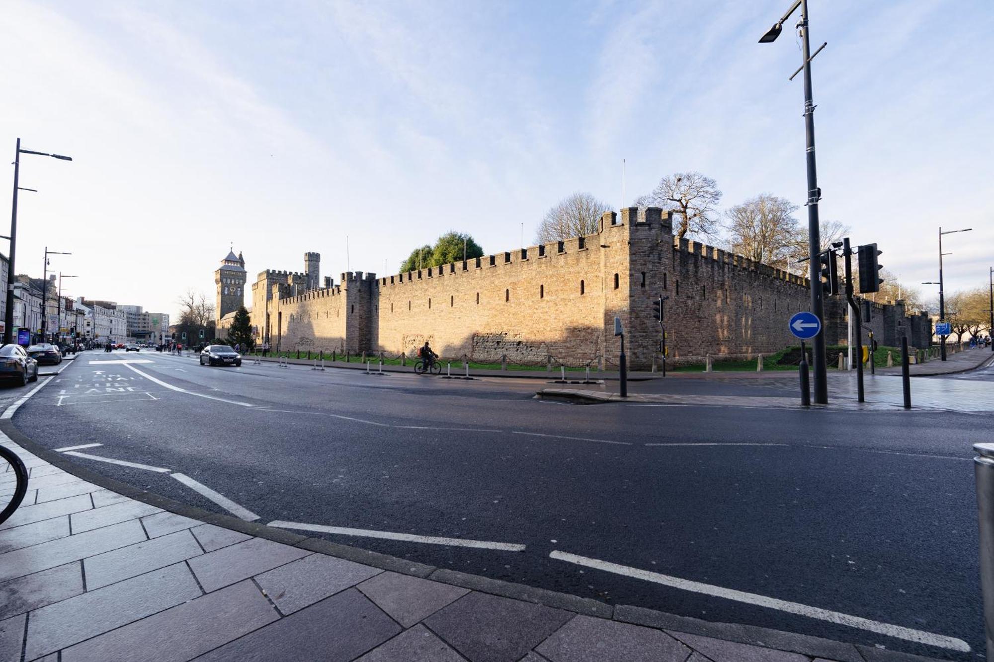 Luxury Apartments In Cardiff City Centre Exterior photo